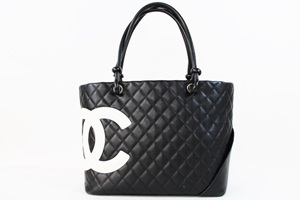 CHANEL シャネル　カンボンライン　ラージトートバッグ　黒×白