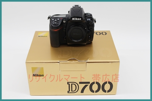 ニコン　デジタル一眼レフカメラ　D700