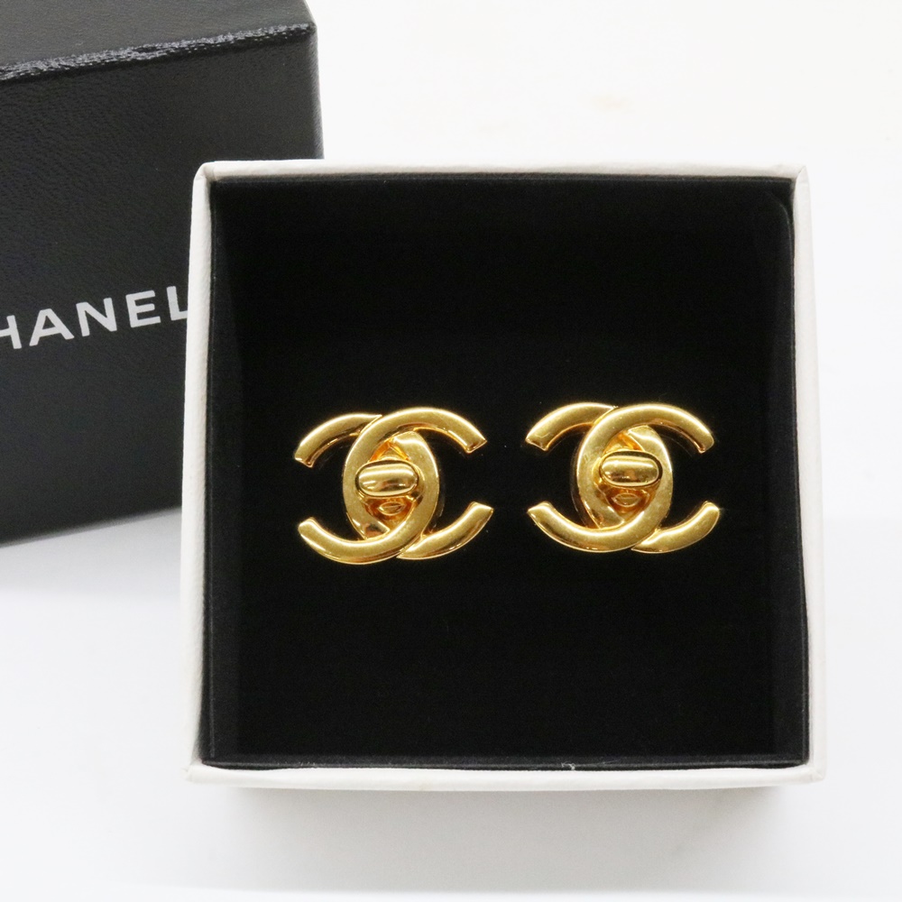 CHANEL シャネル ココマーク ターンロック イヤリング 97P ゴールド