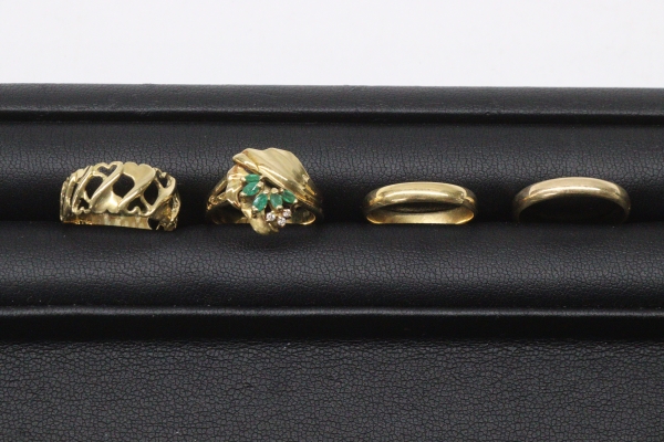 金の指輪の買取りはリサイクルマート帯広店へ